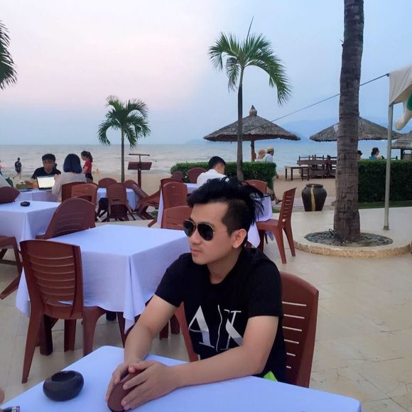 Meet your Posher, Phuoc - Picture 1 of 1